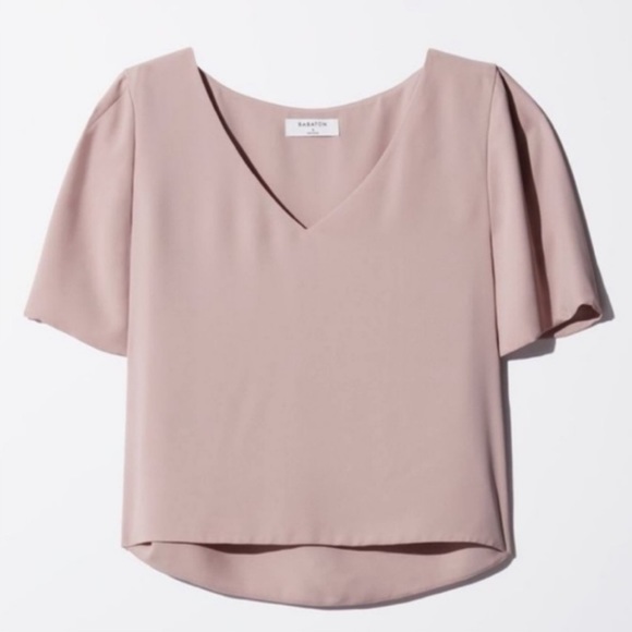 Babaton Tops - Aritzia Babaton Randy V-Neck Short Sleeve Blouse
Rose Pink size Small